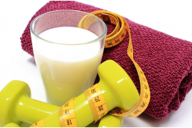 Mleko – niezbędnik w diecie sportowca?
